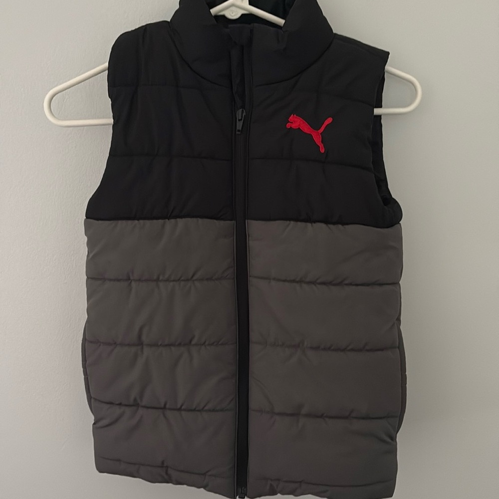 EUC Puma boys puffer vest size 7/8